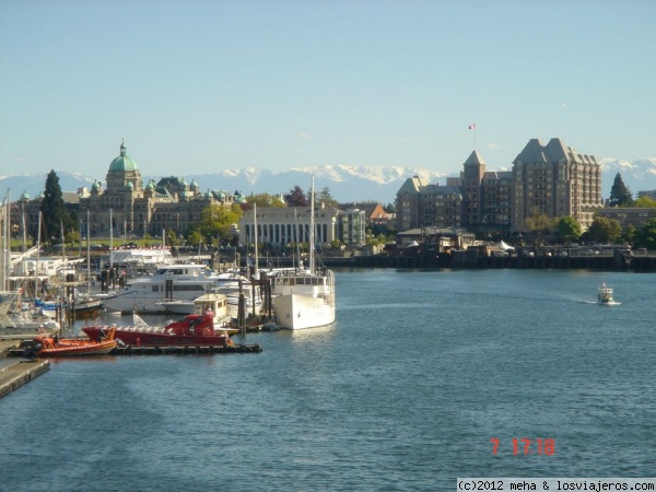 Victoria con las montañas nevadas al fondo
Victoria es la capital de British Columbia. Situada en la isla de Vancouver
