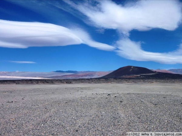 Volcán Carachi Pampa
Nubes increíbles, colores increíbles. Entorno de misterio en la puna de Catamarca
