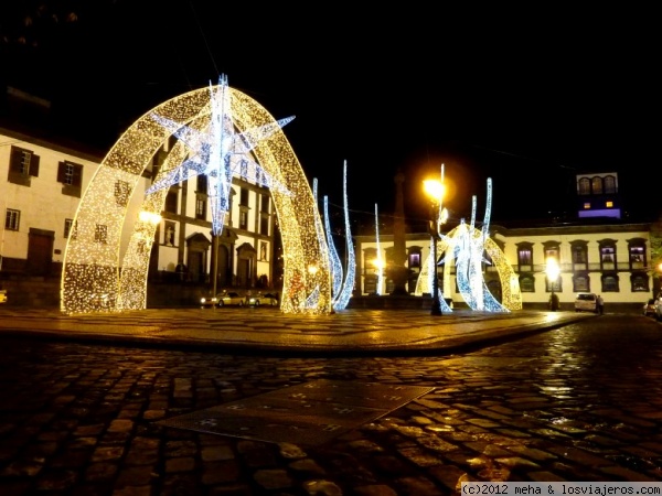 Decoración navideña en una plaza de Funchal
Madeira, navidad con agradable temperatura
