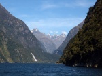 Navegando por Milford Sound