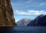 Navegando por Milford Sound