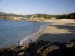 Playa en la ría de Aldán