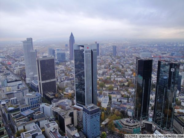 Opiniones Transporte Frankfurt Erfurt en Alemania, Austria, Suiza: Rascacielos en Frankfurt - Alemania