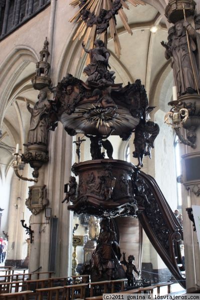 El pulpito de Brujas
El pulpito de la iglesia nuestra Señora, Brujas - Belgica
