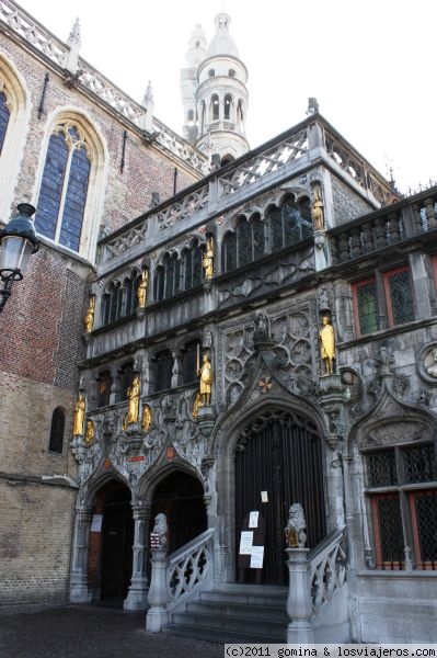 Basilica de la Santa Sangre, Brujas - Belgica
Fachada de la Basilica de la Santa Sangre, Brujas - Belgica
