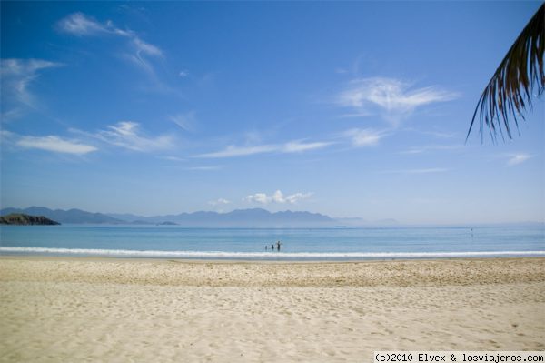 Playa en Nha Trang
Vista de la playa del Hotel Sofitel Vin Pearl Resort & Spa, en la isla Hon Tre, en Nha Trang.
