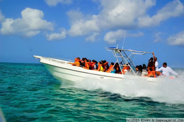 Excursion en Punta Cana
Traslado en lancha en una excursión en República Dominicana (Isla Saona - Capitan Gringo)
