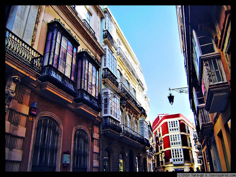 Travel to  España: Andalucia - Cadiz (Casco historico) (Andalucia)