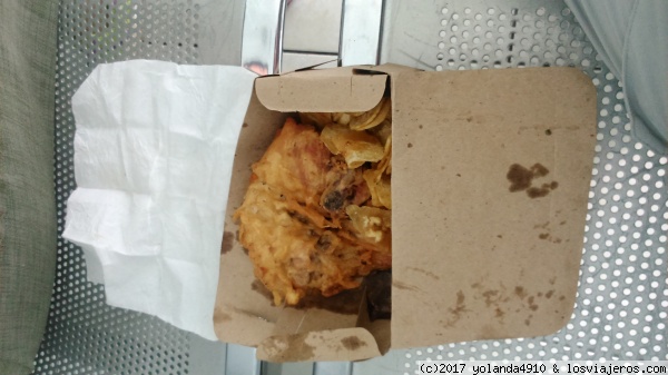 COMIDA RÁPIDA
UNA CAJA DE POLLO Y PLÁTANO FRITO ECONOMICA PARA TENTEMPIE
