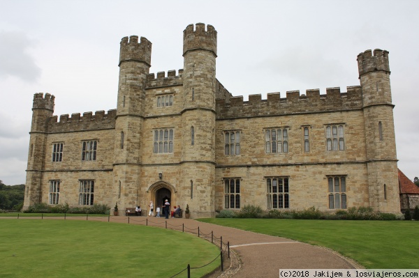 Leeds Castle, Casa principal
Leeds Castle, fachada frontal
