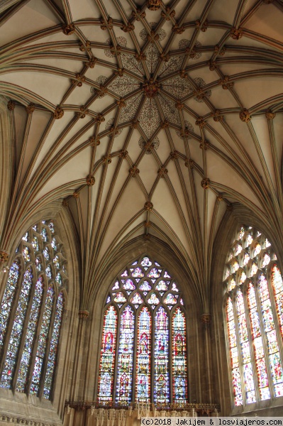 Vidrieras de la catedral, Wells
Vidrieras de la catedral, Wells
