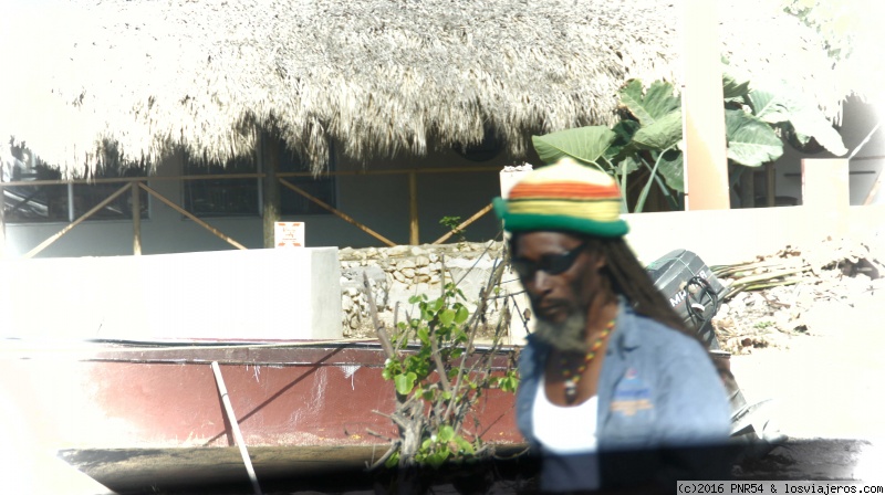 Jamaica, Playa, Reggae y alguna aventura