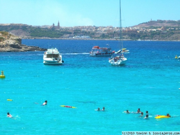 Kemmuna
Vista de Gozo desde Blue Lagoon en Comino
