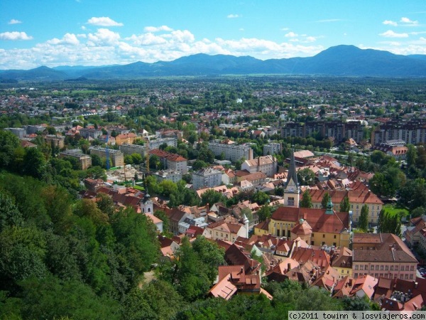 Vista de la ciudad
Vista de la capital, con los Alpes a su alrededor. Ljubljana
