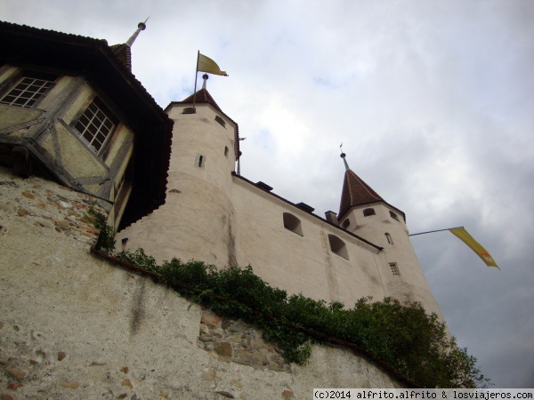 Schloss Thun (Castillo de Thun)
El Castillo de Thun desde el acceso por Holi Mäz
