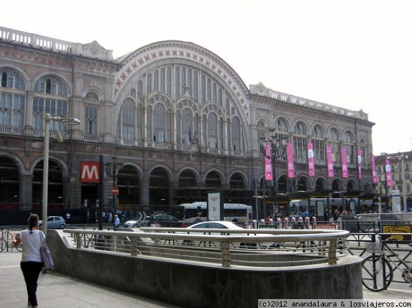 Estacion central de Turin
Preciosa y diseñada ciudad con impresionante central de trenes
