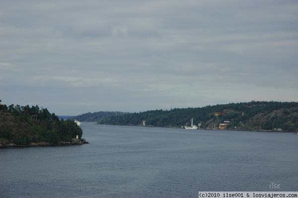 Islas a la salida del puerto de Estocolmo.
Salir al Báltico desde Estocolmo es un auténtico placer para la vista.
