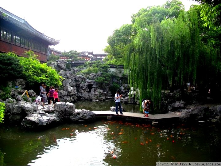 Forum of Gran Muralla: Sauces llorones y peces en los Jardines Yuyuan