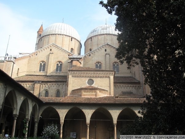 Opiniones Aparcar en Padua 2022 en Italia: Claustro de San Antonio