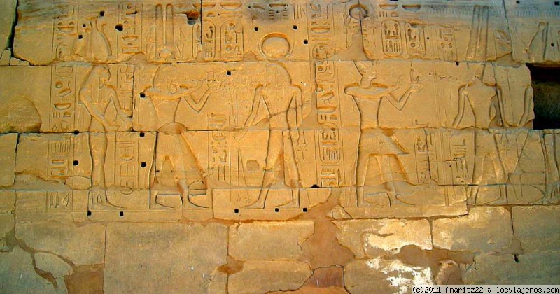 Foro de Bajo Egipto: Grabados en el Templo de Luxor
