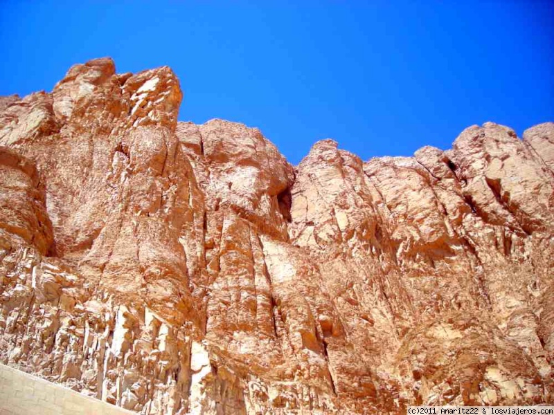 Foro de Valle de los Reyes: Formación montañosa en el valle de los reyes