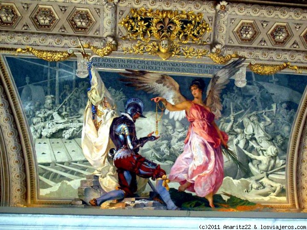 Representación en Museos Vaticanos
Los Museos Vaticanos son las galerías y demás estancias de valor artístico propiedad de la Iglesia y accesibles al público en la Ciudad del Vaticano.
