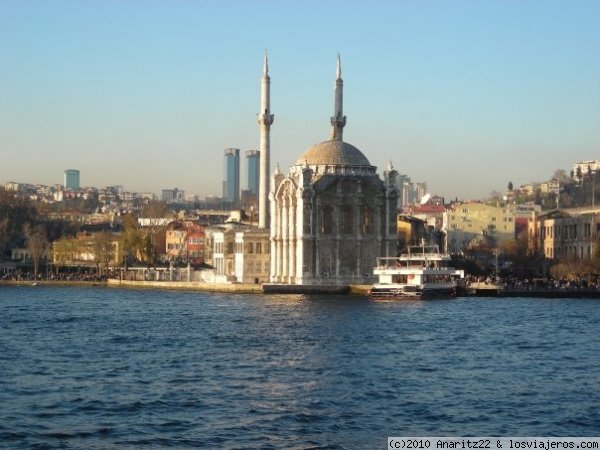 Turquia - La moschea di Ortakoy
Turquia. Crucero por el Bosforo, La moschea di Ortakoy
