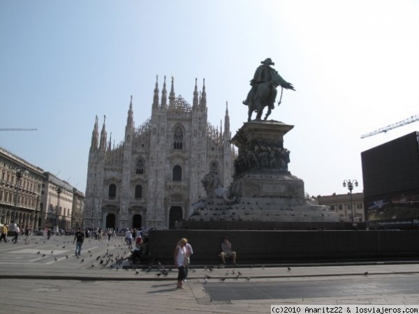 El Duomo di Milano
El Duomo di Milano es una catedral gótica emplazada en la ciudad italiana de Milán. Tiene 157 metros de largo.
