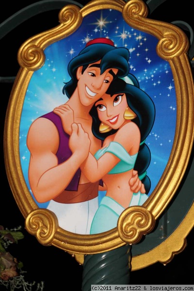Cartél de Jazmin y Aladin
Foto sacada en Disneyland Paris
