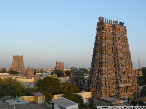 plano general de Madurai
403 plano general del templo Sri Meenaskshi, visto desde el hotel donde estabamos, Madurai
