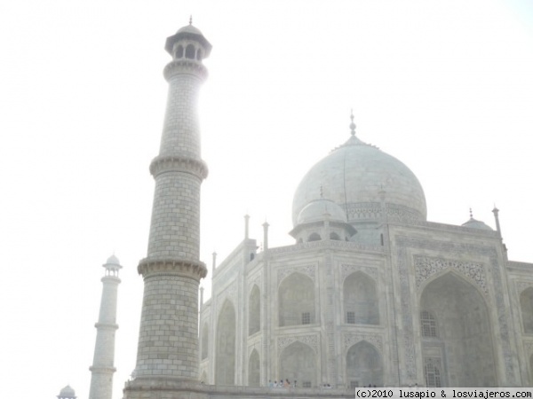 Taj Mahal a contraluz
505 otra foto del Taj Mahal, Agra
