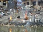 cremaciones en el  Manikarnika Gaht
Varanasi