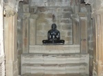 Parsva dentro del Templo Parshwanath