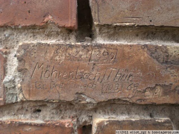 graffiti de un recluso en una pared de los barracones
campo de concentración sachenhaussen
