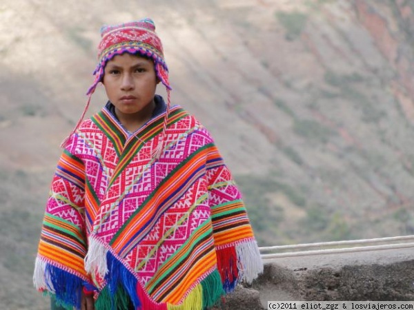 los colores de Perú
Joven paseando por Pisac
