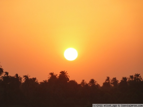 atardecer en Egipto
una imagen que se queda grabada en la retina. De lo mejor del viaje
