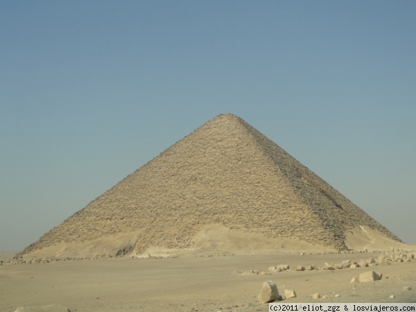 Pirámide Roja de Snefru
en Saqqara, 8:30AM. Lo de 