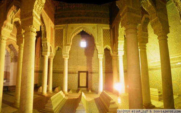 Habitacion de las 12 columnas, Tumbas Saadí, Marruecos
Ahi estan las 12!
