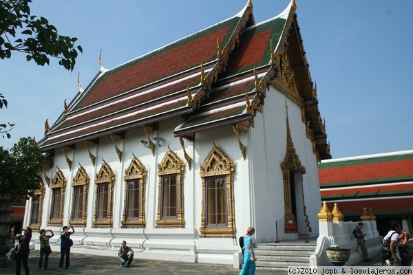 Mausoleo real
Este es el Ho Phra Nak, mausoleo real, que se encuentra en el Wat Phr Kaew
