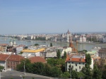 El Danubio y vista del Parlamento de Budapest