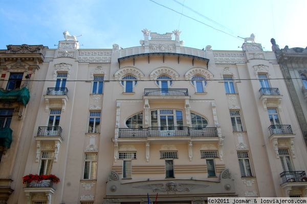 Casa de los leones. Riga
Dos leones custodian esta bella casa de arquitectura art nouveau
