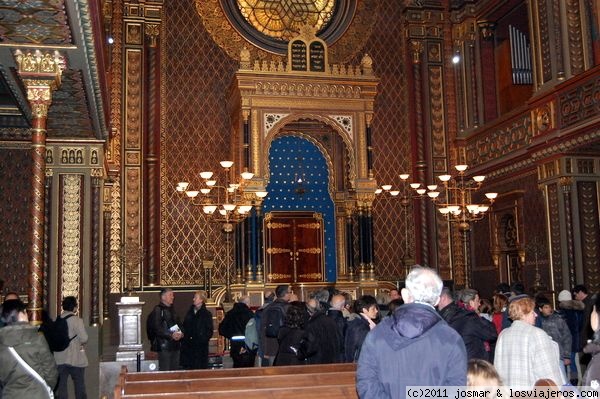 Interior .Sinagoga Española
Es espectacular,en ella se refugiaron los judíos que expulsaron de España los Reyes Católicos.

