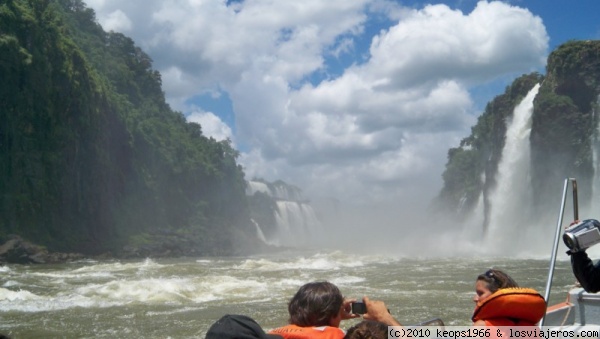 Cataratas del Iguazu (Misiones Argentina)
Cataratas del Iguazu (Misiones Argentina)
