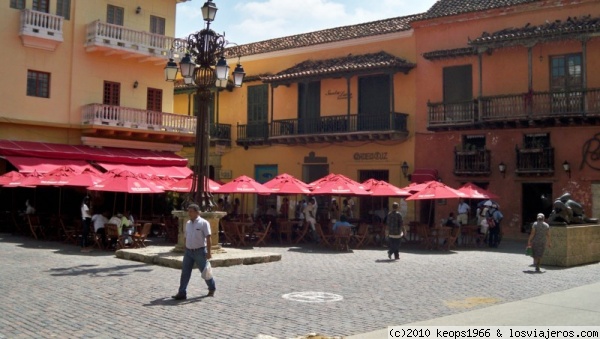 Ciudad amurallada ( Colombia)
A la derecha de la foto se puede ver el famoso Botero
