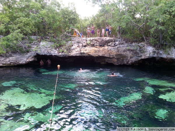 Cenote
Dos Ojos?
