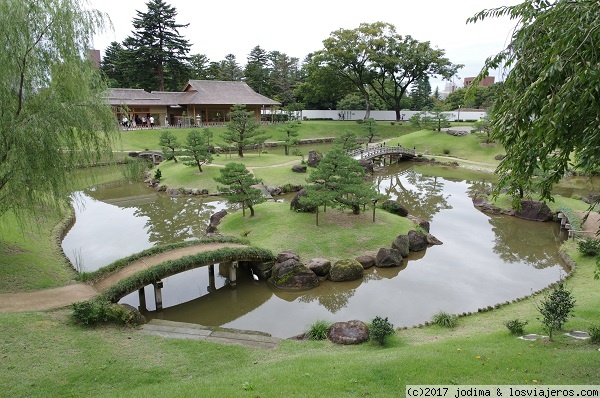 JARDÍN DEL CASTILLO DE KANAAWA
La belleza en forma de jardín
