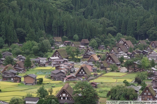 SHIRAKAWAGO
Vista general de la aldea
