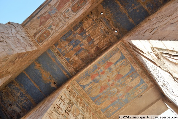templo de Ramses III Medinet Habu
detalle dintel con pinturas
