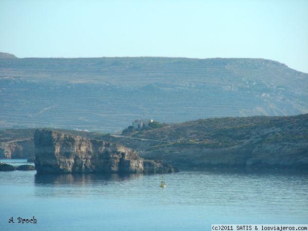 Isla de Comino.
Vistas de Comino desde el ferry con destino Gozo.
