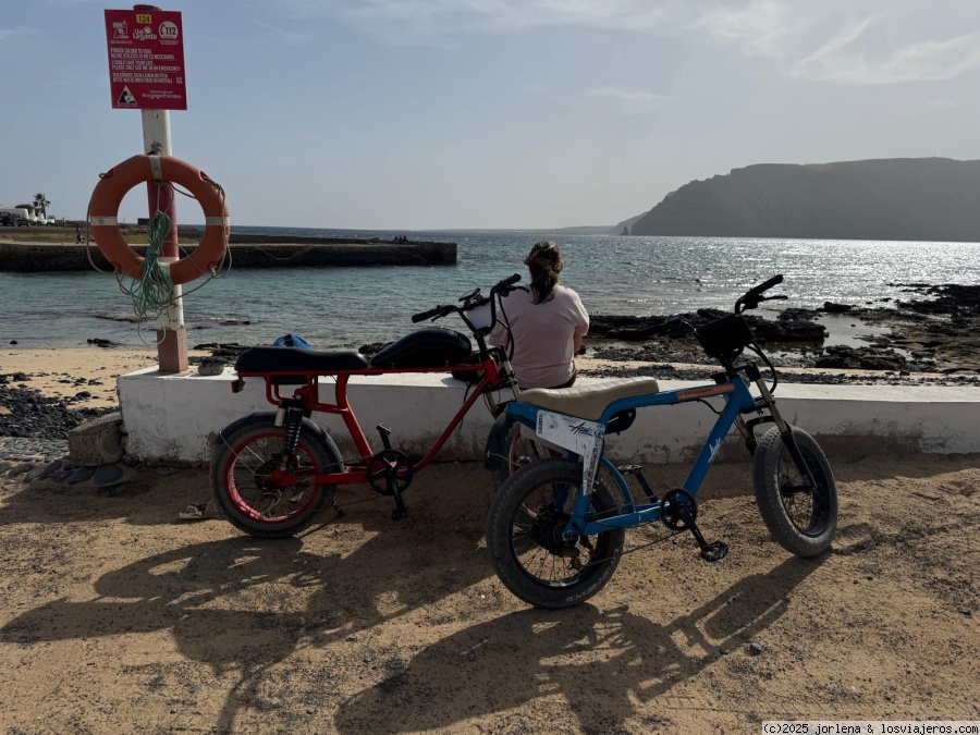 Una isla perdida en el tiempo: La Graciosa - Blogs de España - Caleta de Sebo (6)